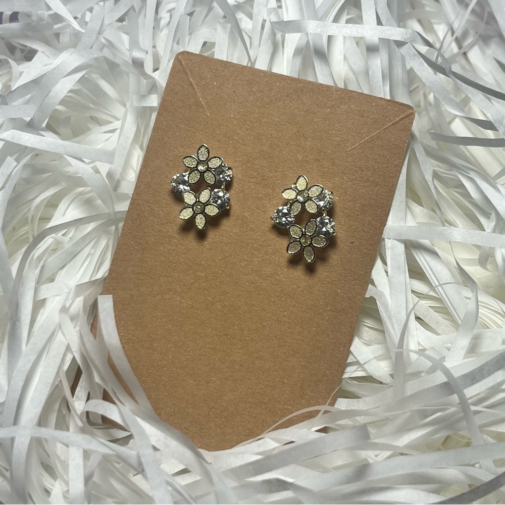 Elegant Floral Stud Earrings
